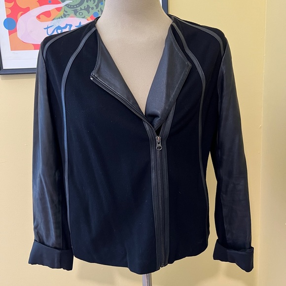 VINCE Designer Beautiful Soft Lamb Leather Contrast Point Black MOTO Jacket - Picture 12 of 15